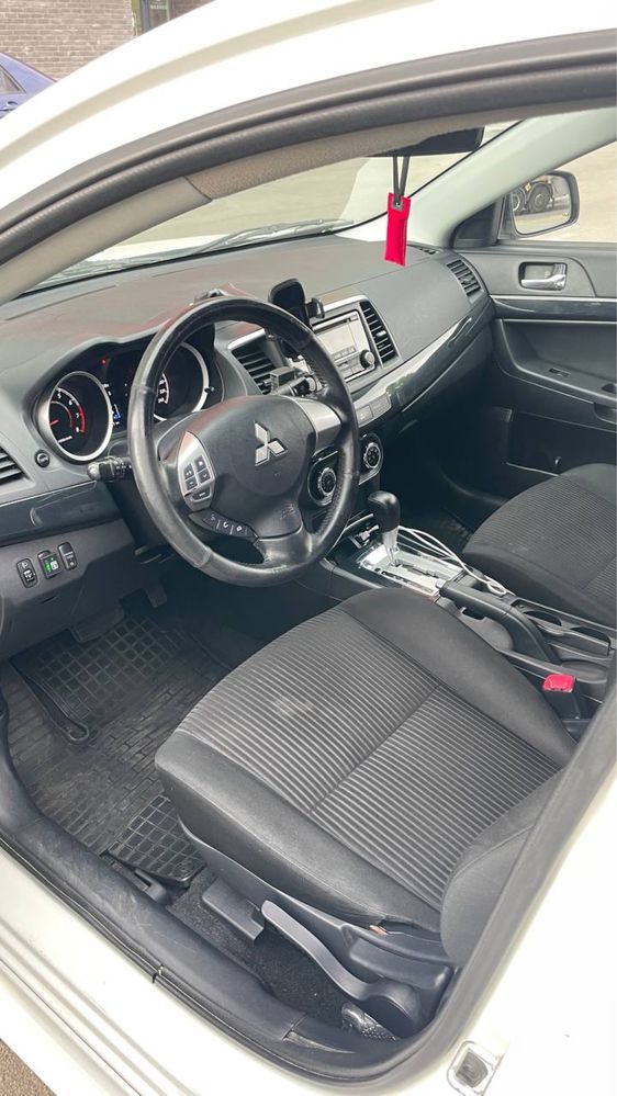 Mitsubishi lancer X