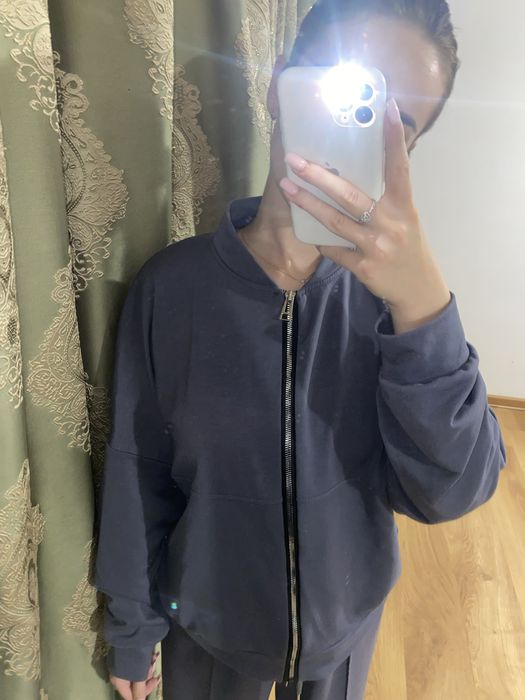 Спортивний костюм на весну/осінь