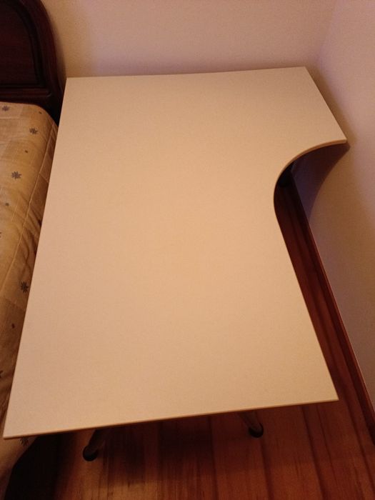 Secretaria de Canto ikea
