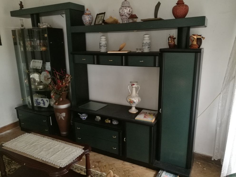 Movel de sala com vitrine