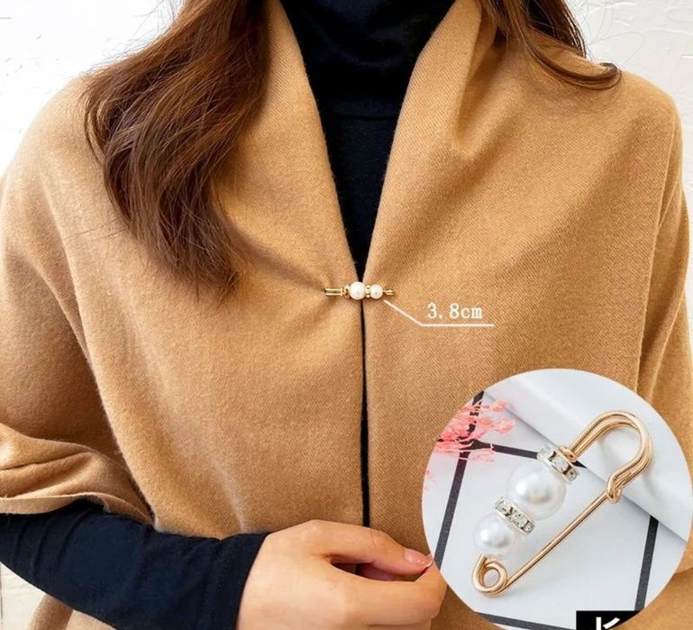 Брошка з перлинами