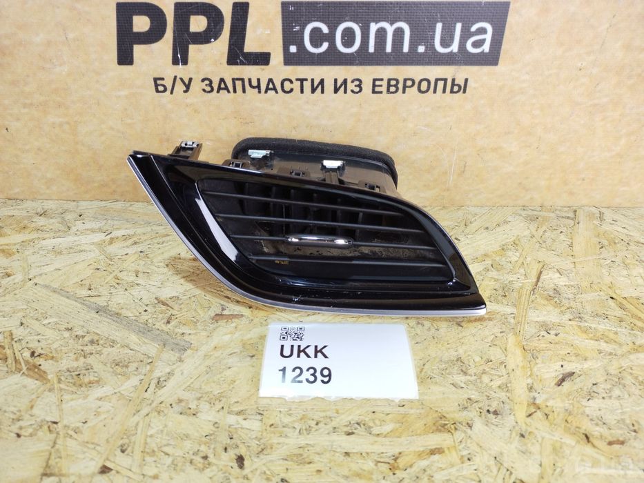 Buick Regal 2017- Insignia B дефлектор воздуховод салона правый