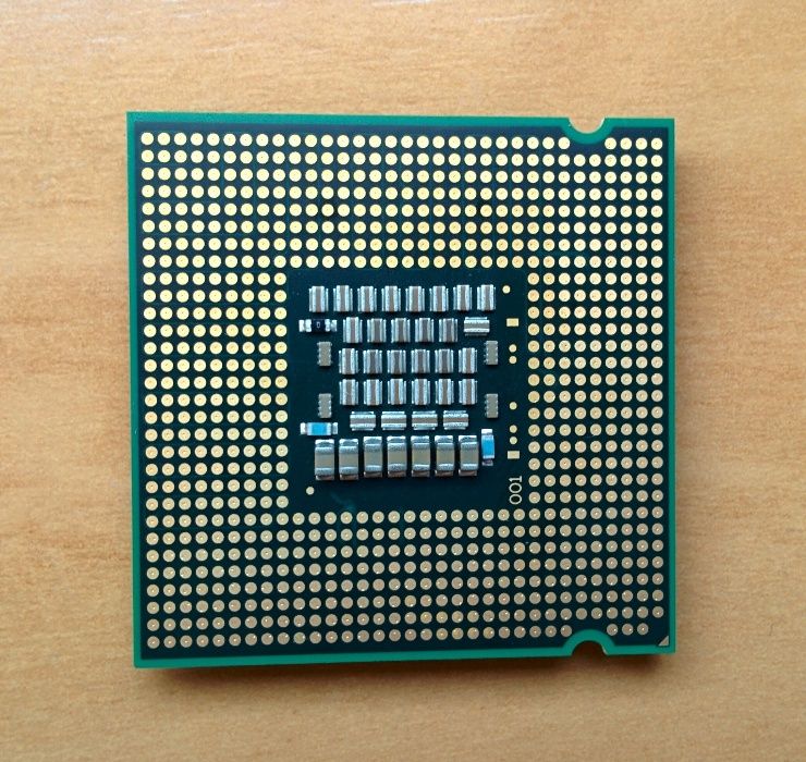 Intel Core 2 Duo E6300 (1.86GHZ)