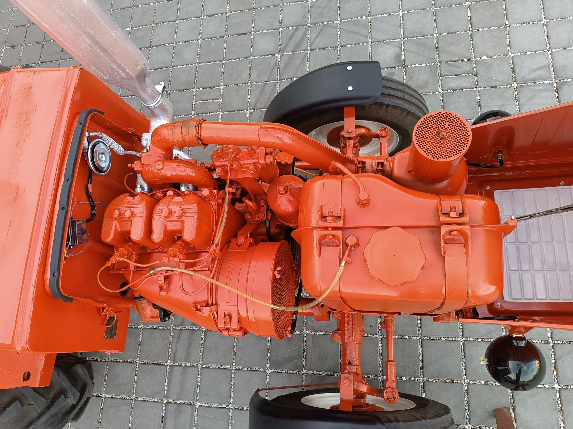 Ciągnik rolniczy władimirec t25