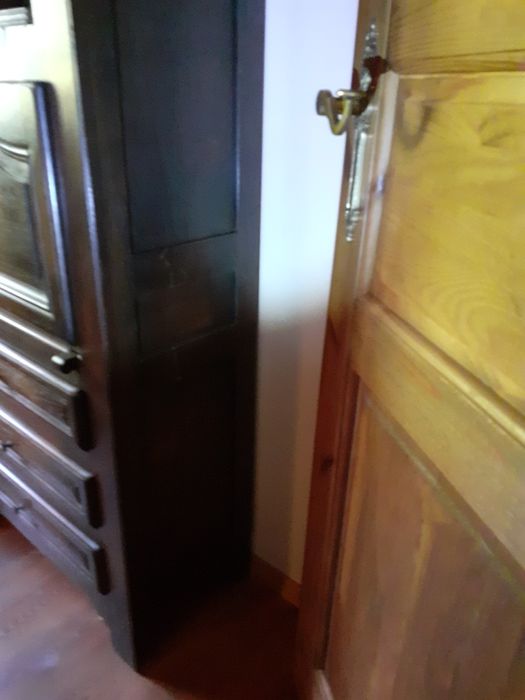 Kredens dębowy sprzedam