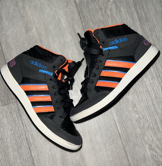 Кросівки дилячі Adidas, розмір 29