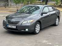 Toyota Camry 2.4 автомат офіційна