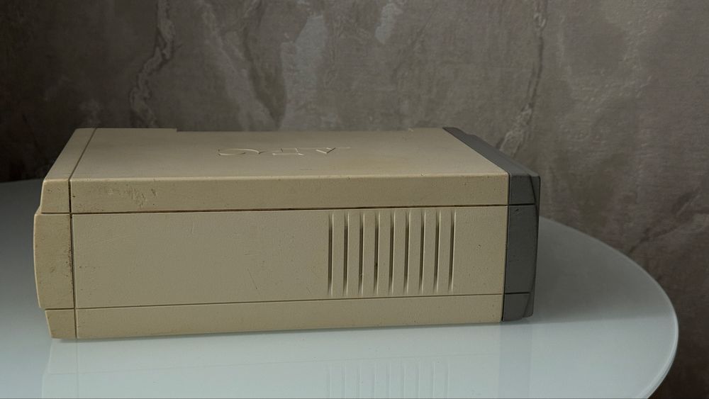 ДБЖ безперебійник APS Back-UPS CS500