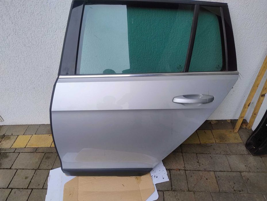Drzwi lewe tył vw golf VII kombi la7w