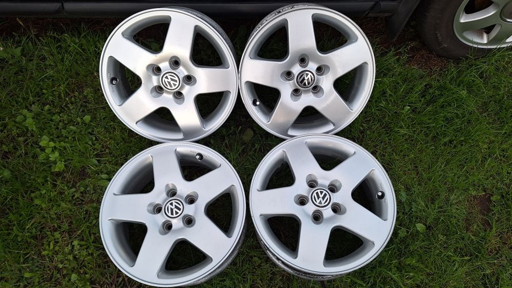 Felgi aluminiowe 15  5x100 Audi a38l golf 4