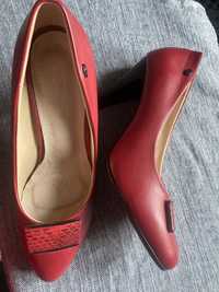 Czerwone pantofle 38