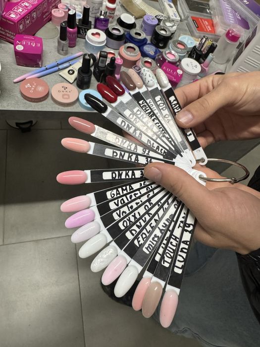 Продаю товари з салону краси