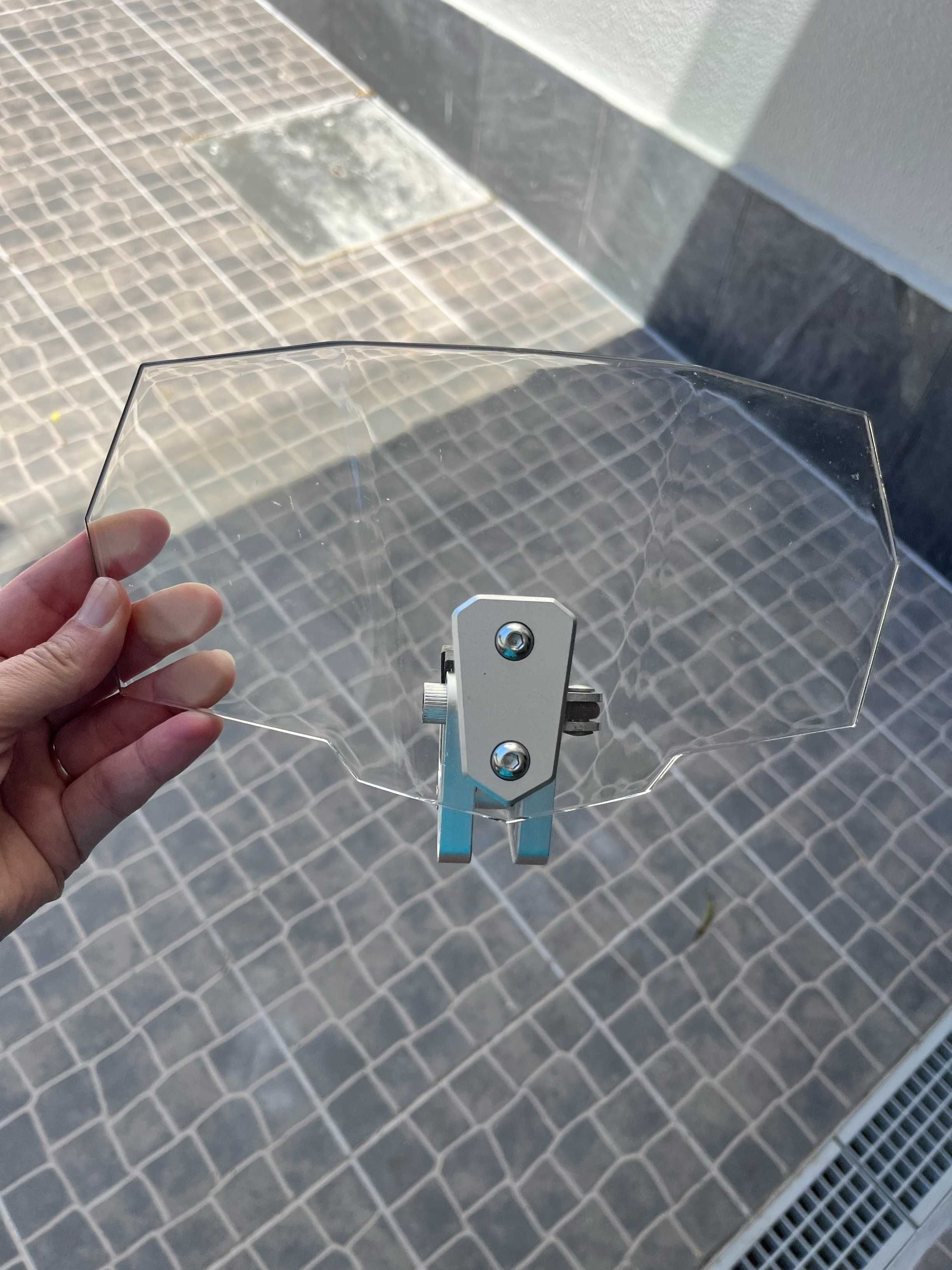 Extensão para-brisa para mota
