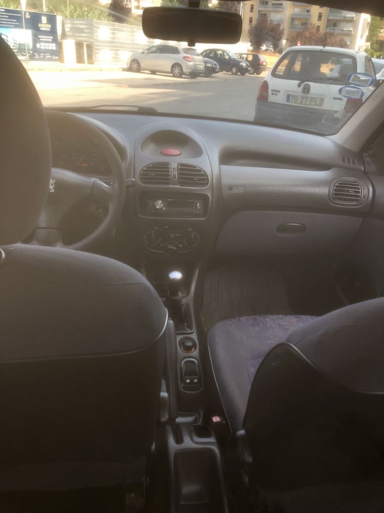 Peugeot 1.1 gasolina
