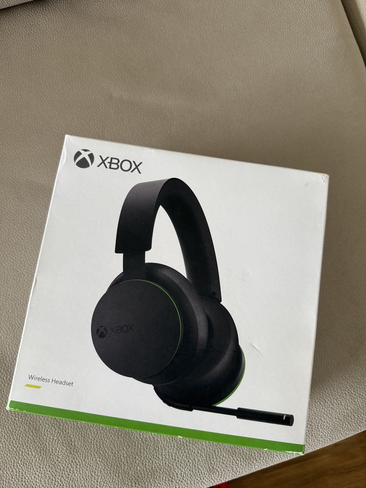 Xbox Series X 1TB + 2 comandos + Wireless Headset