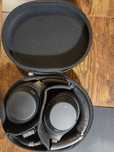 Sony wh-1000xm3 uszkodzone + etui + kable również odbiór osobisty