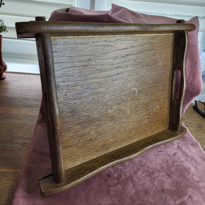 Stara drewniana taca z uchwytami ¹⁷³