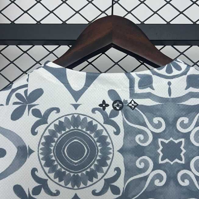 Camisola Portugal x Luis Vuitton