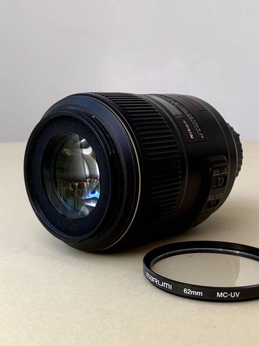 Макро об'єктив Nikon AF-S VR Micro-Nikkor 105mm f/2.8G IF-ED
