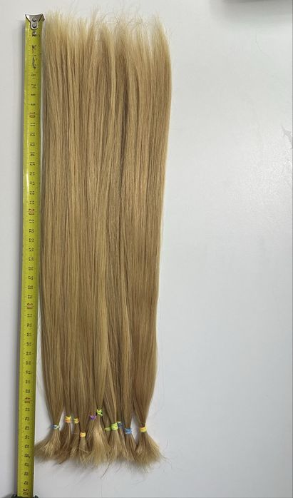 Натуральне не фарбоване волосся