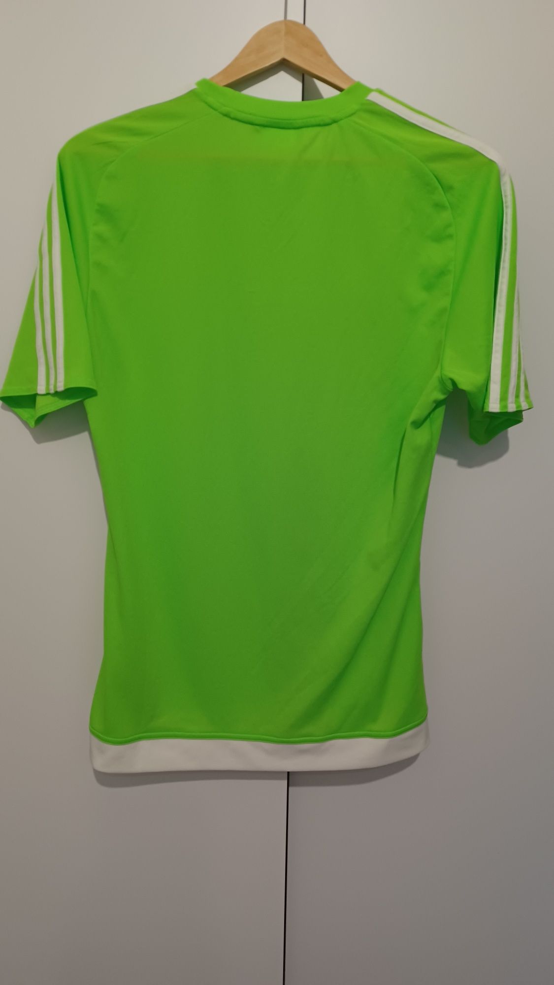 Sportowa koszulka adidas