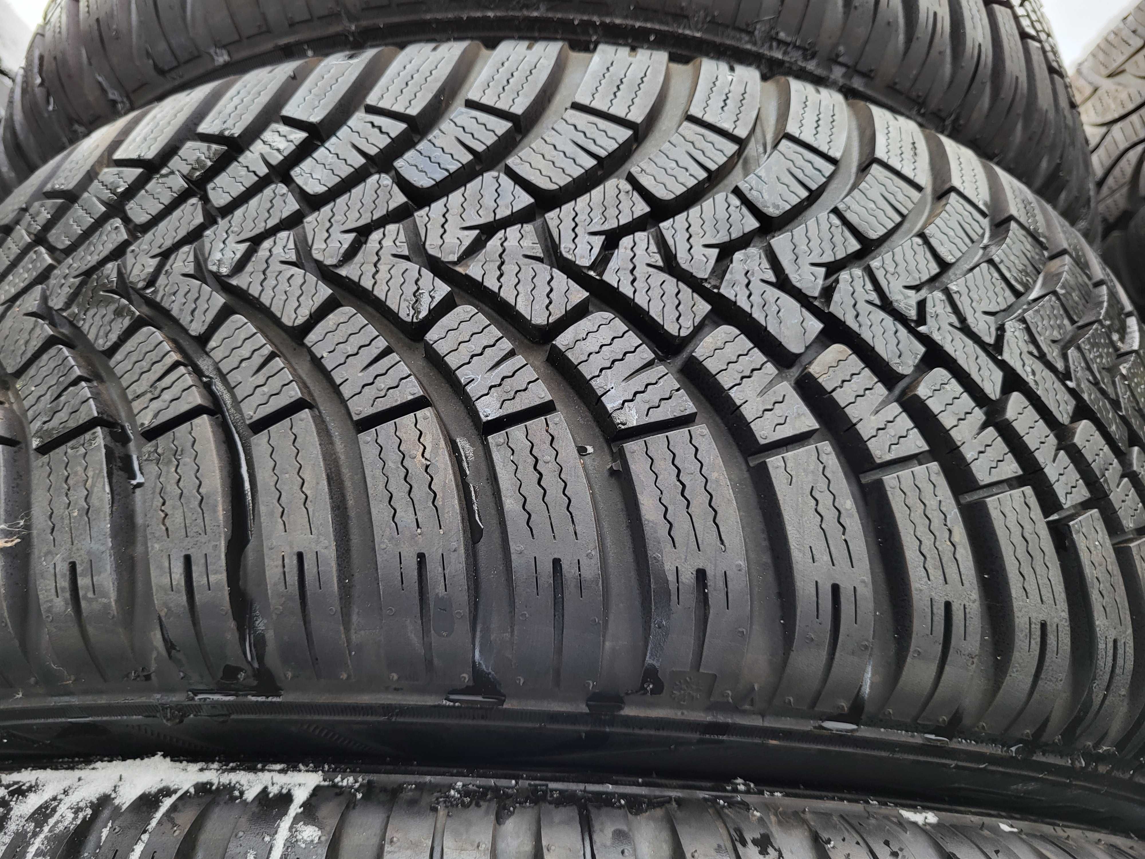 Komplet Falken Eurowinter HS01 225/55r16 95H