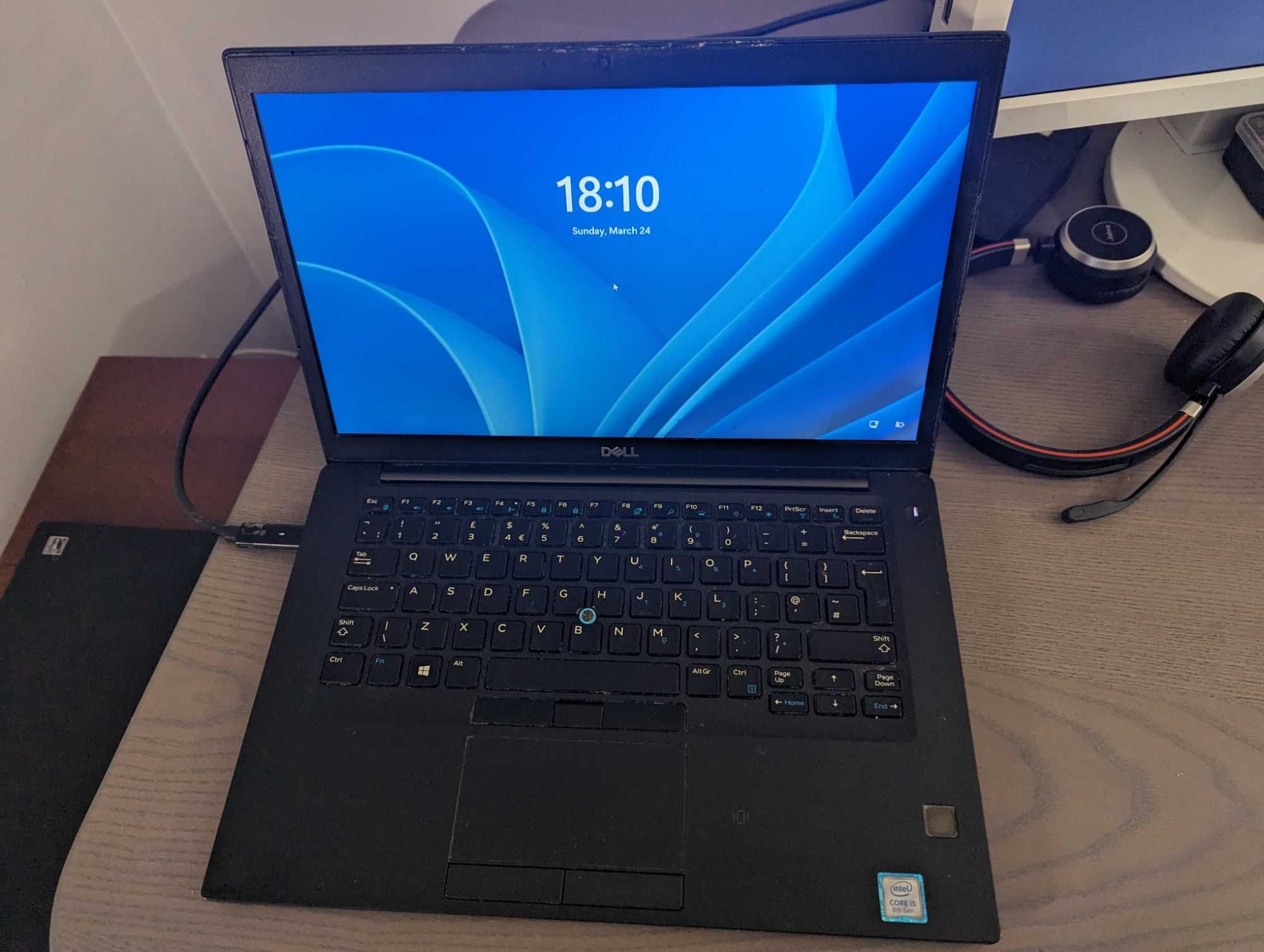 Laptop Dell Latitude 7490 14 " Intel Core i5 16 GB / 256 GB czarny