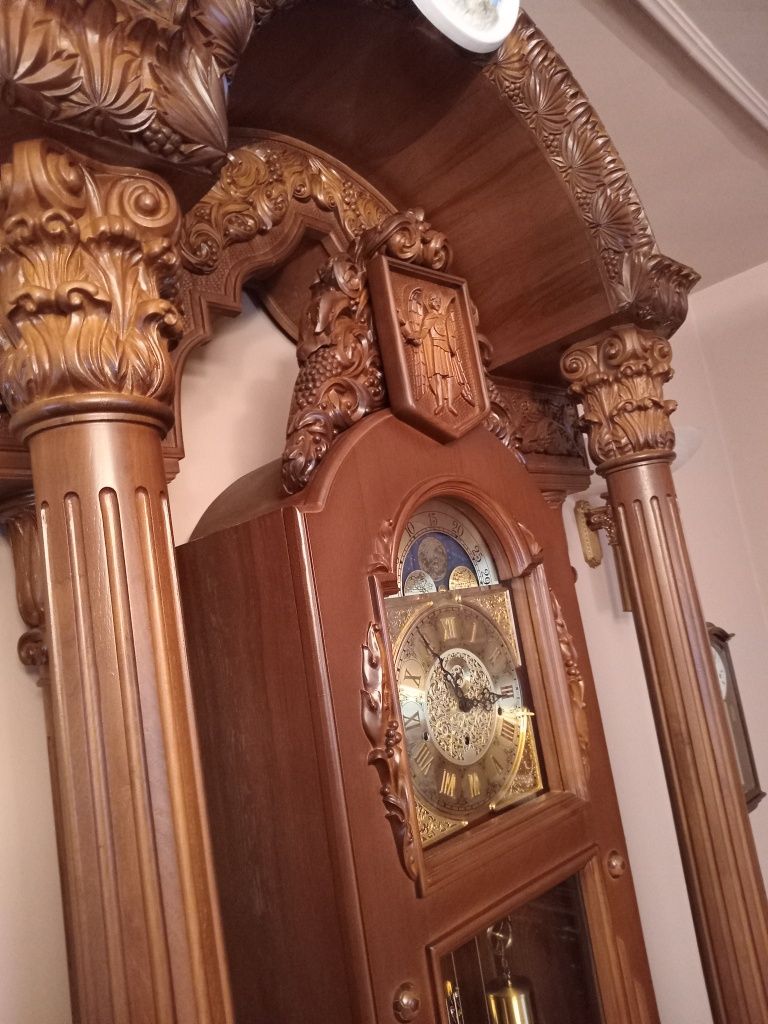 Продам напольные часы