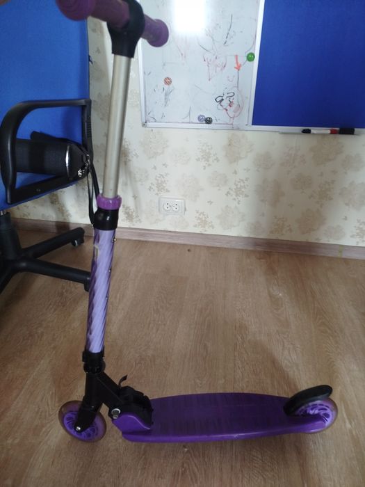 Самокат дитячий фіолетовий