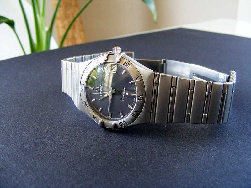 Omega Constellation Classic Black Gray Men