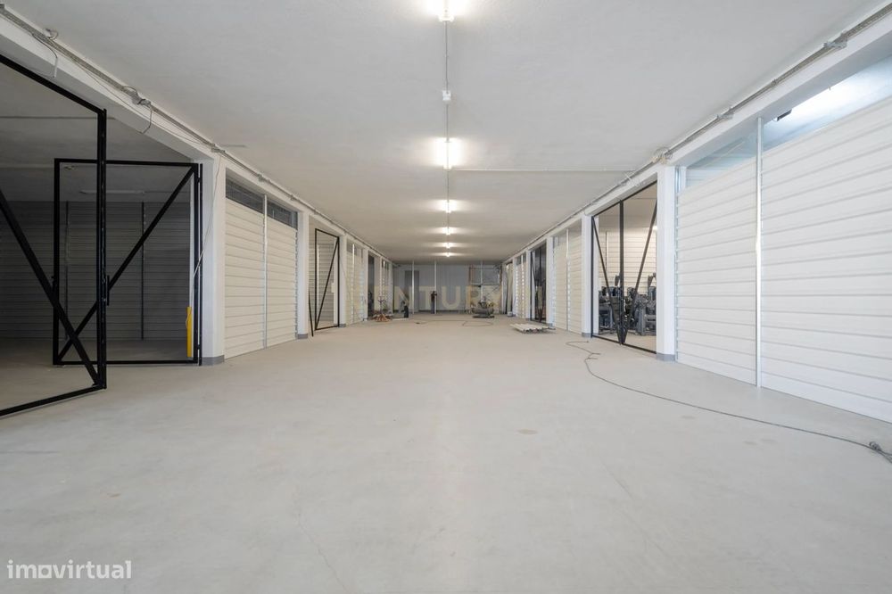Excelente armazém - 70m2