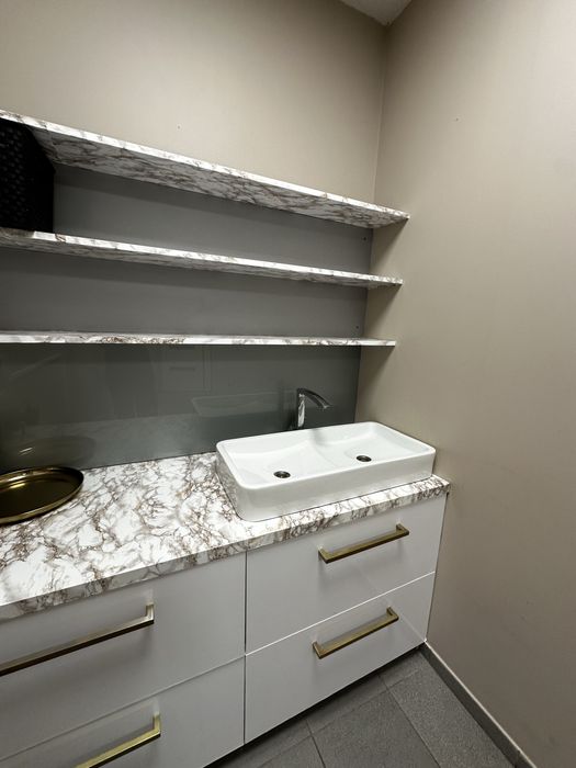 Wynajme gabinet w salonie kosmetycznym OD ZARAZ!