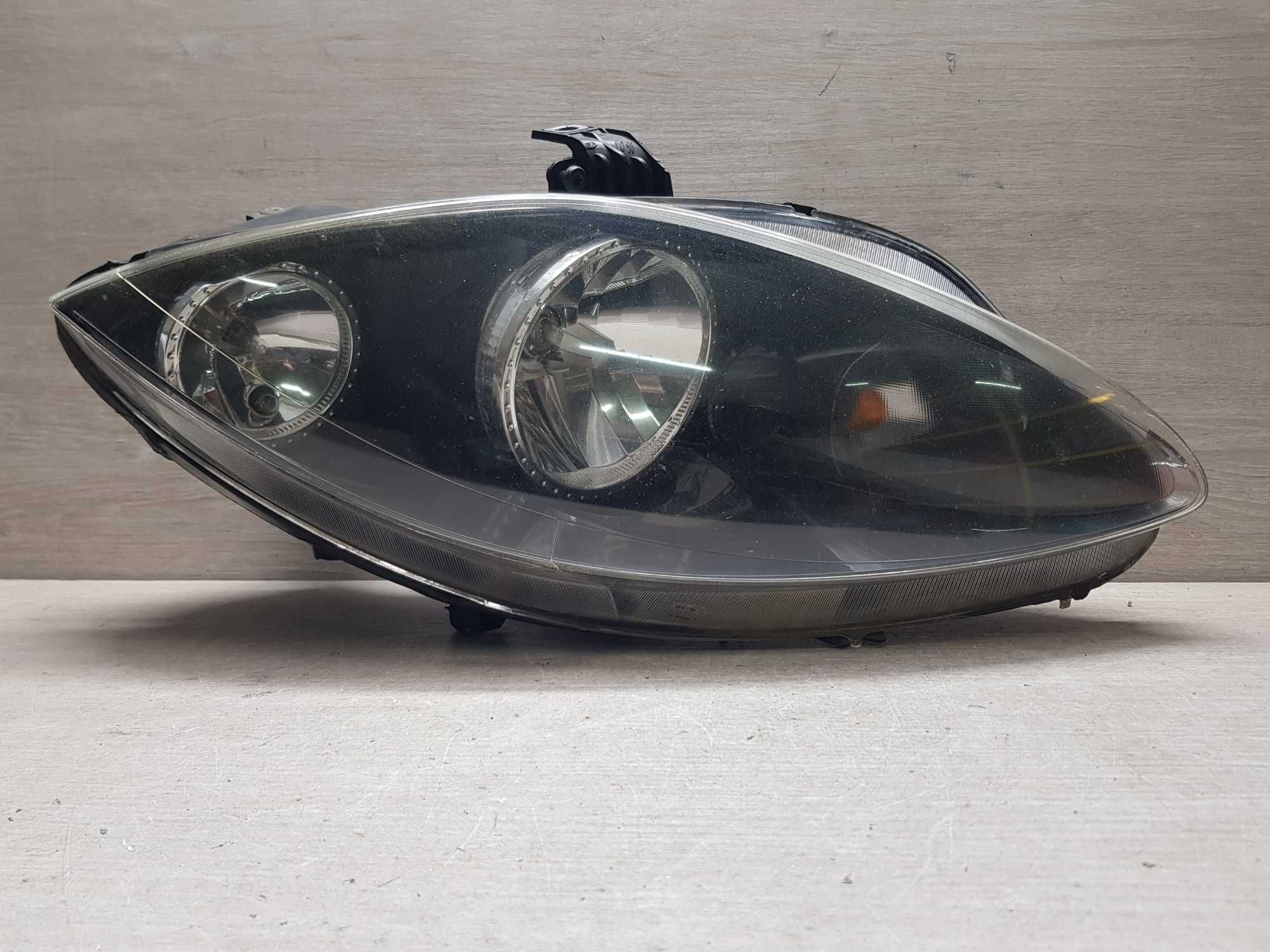 Фара Seat Toledo Leon 3 (Altea)права 2004-2009p. (VALEO) Європа