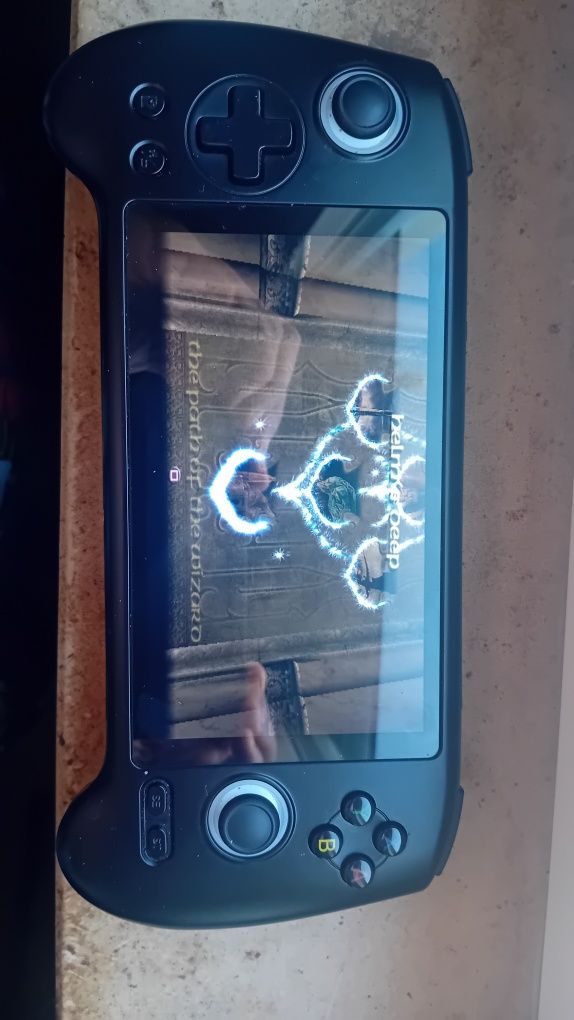 Vendo Ambernic RG556