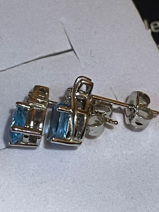 Złote kolczyki z topazami i diamentami