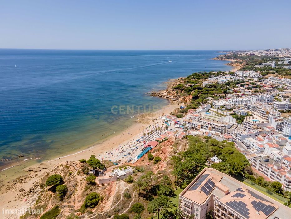 Espaço comercial com loja e cave perto das praias - Olhos de Água, Alb