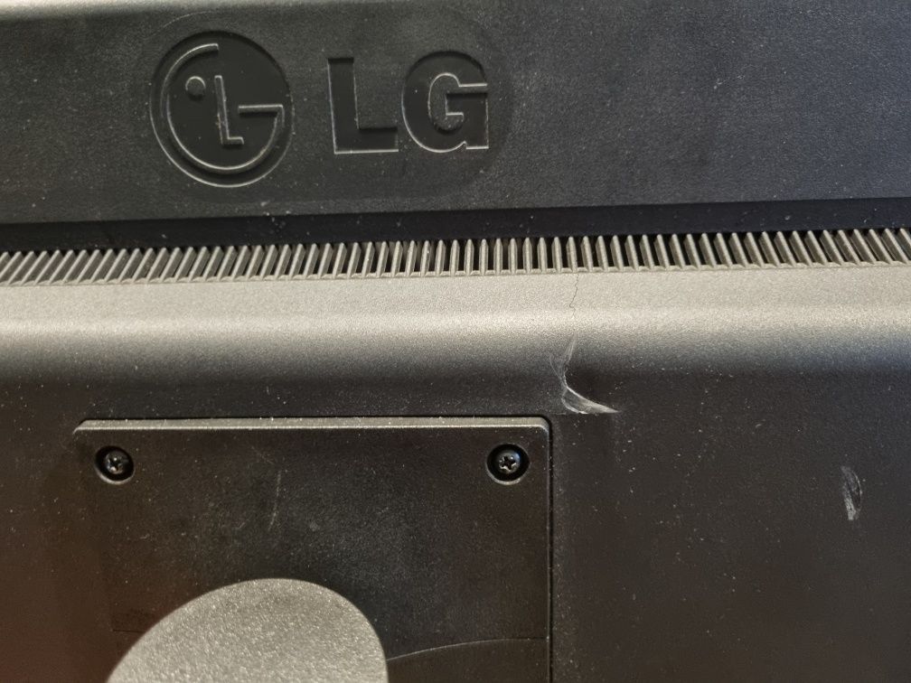 Monitor LG Flatron W2442PE 24'', z wbudowanymi głośnikami