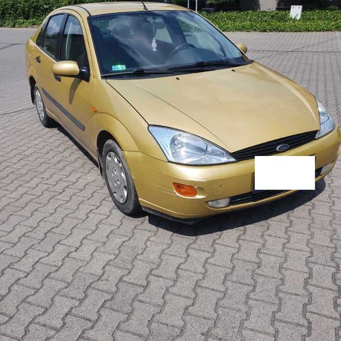 Ford Focus MK1 sedan przed lift 1.6 benzyna kolor złoty S8 na części