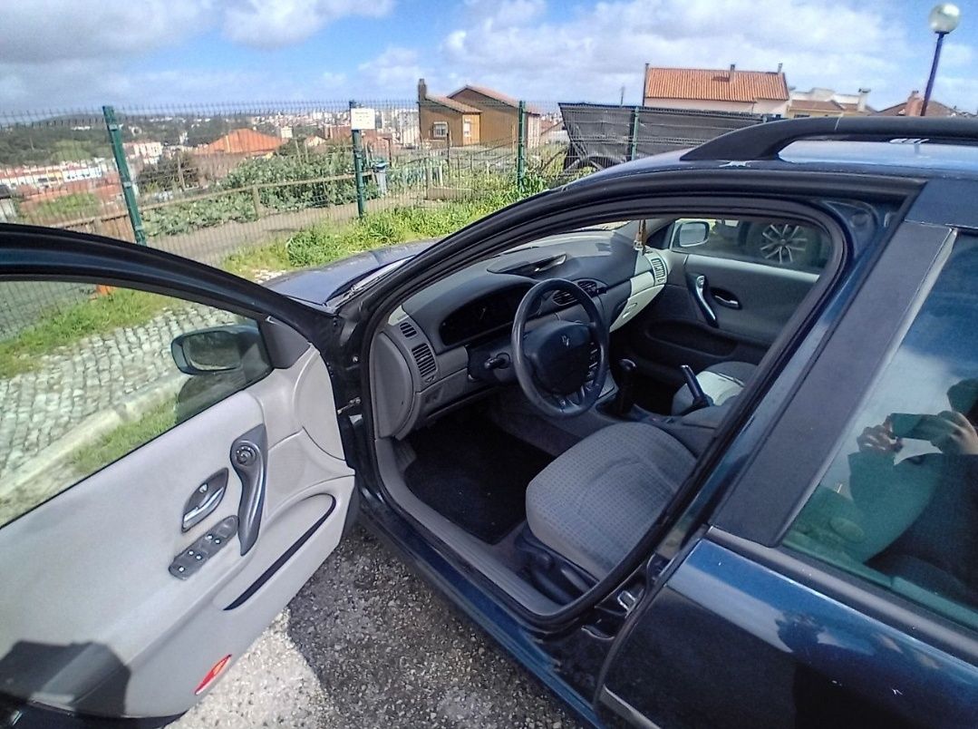 2003 Renault Laguna 1.6