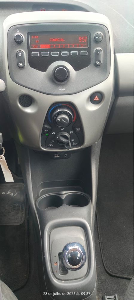 Peugeout 108 caixa auto