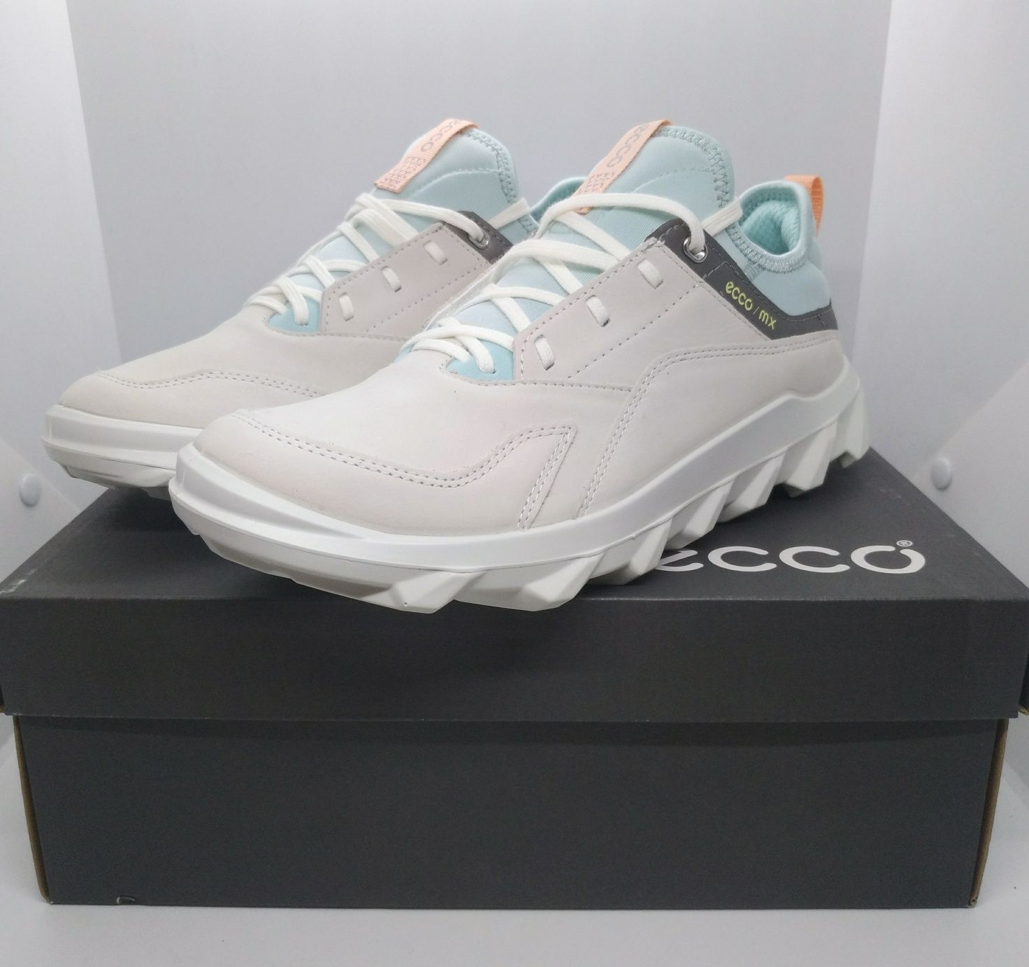 кожаные 27см стильные кроссовки Ecco оригинал