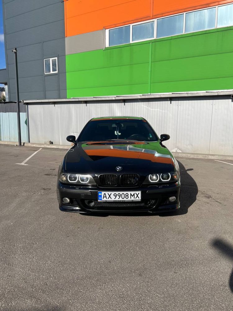 Продам BMW E39 535i v8