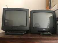 2 televisões pequenas (14 polegadas) Sony e Philips