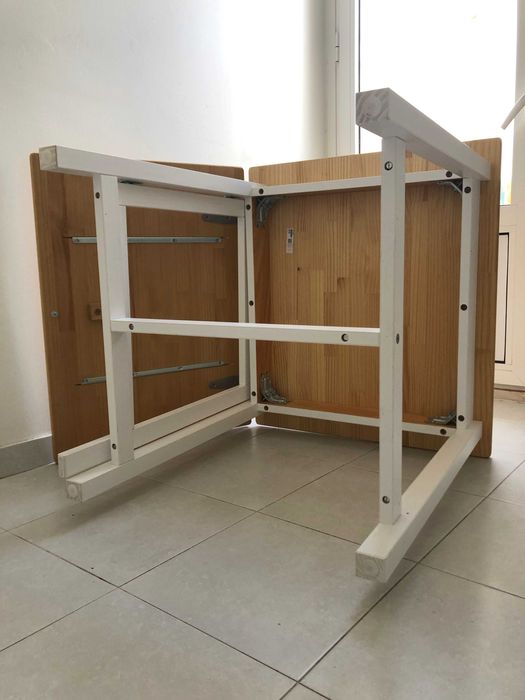 Mesa abas rebatív/pernas articul, castanho claro - COMO NOVA!