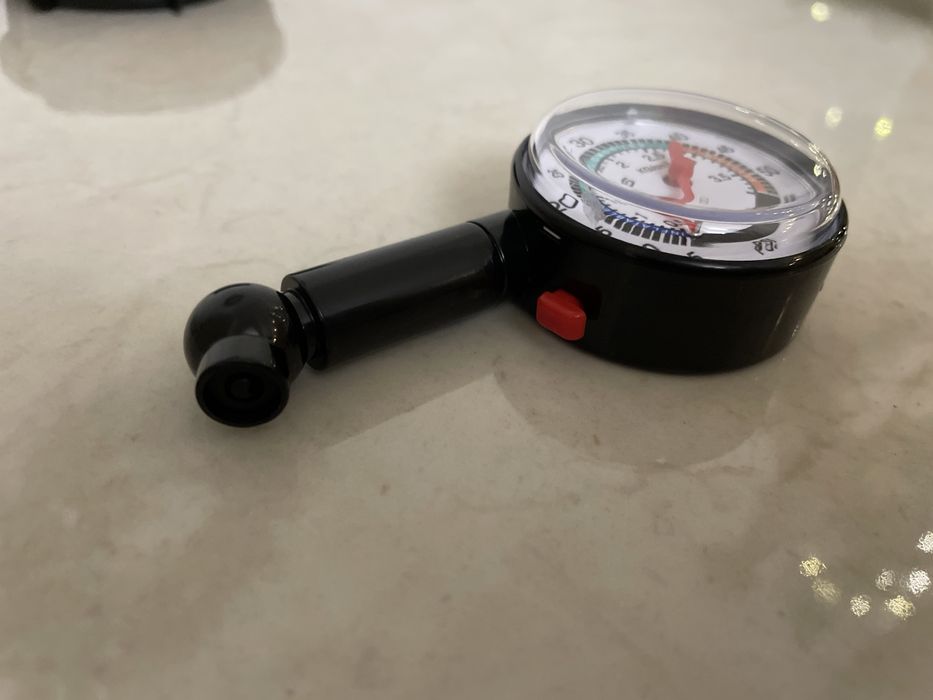 Тестер Манометр для перевірки тиску шин