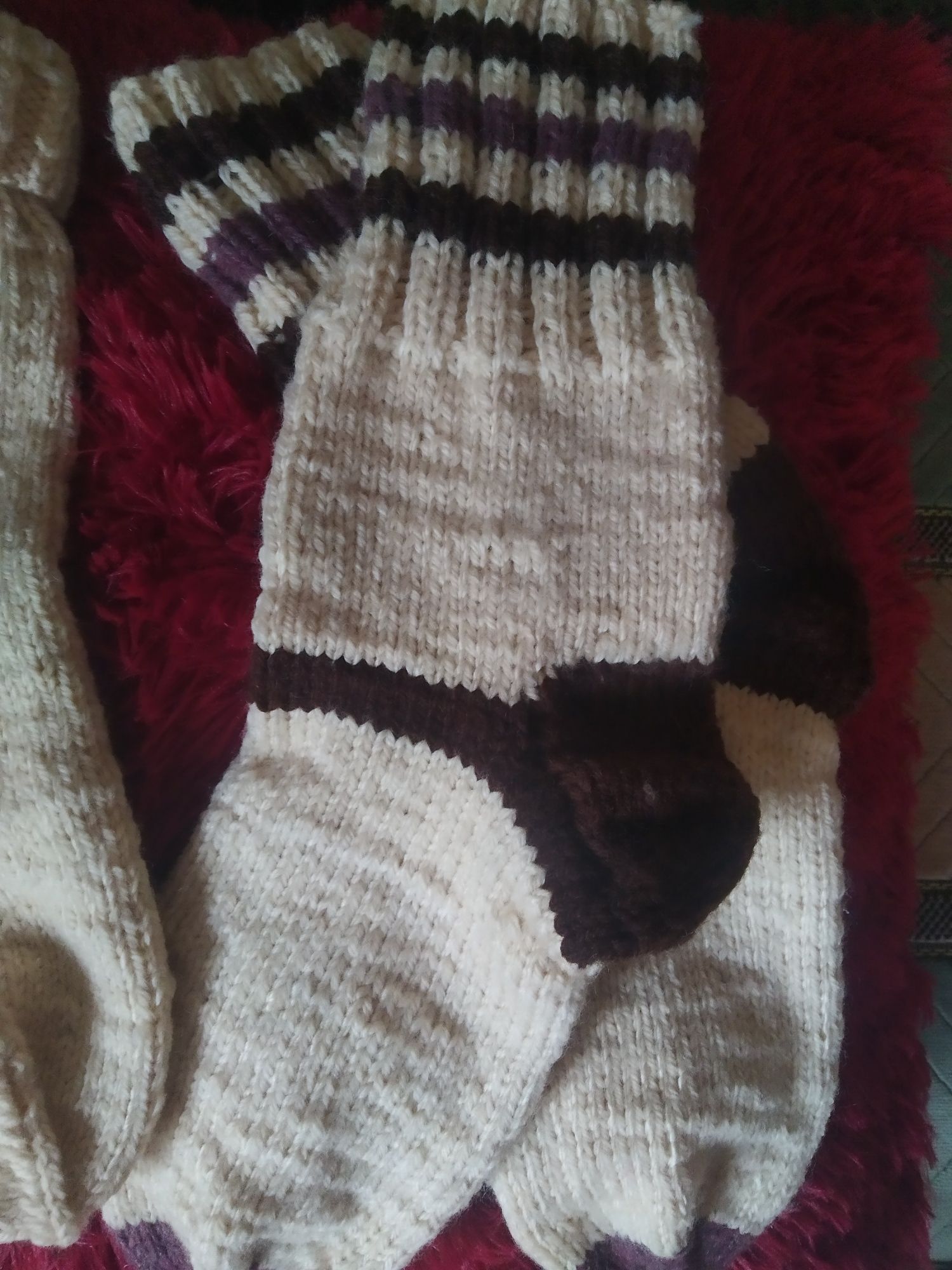 Зимові в'язані шкарпетки