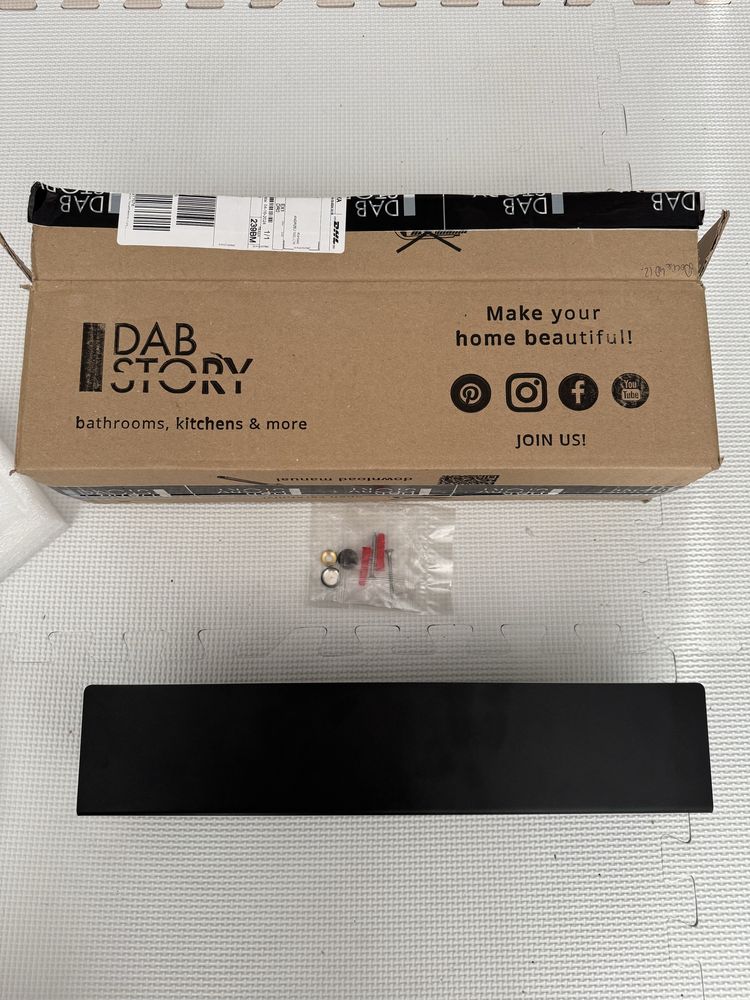 Czarna półka pod prysznic Dabstory DOCIA 40 cm stal nierdzewna