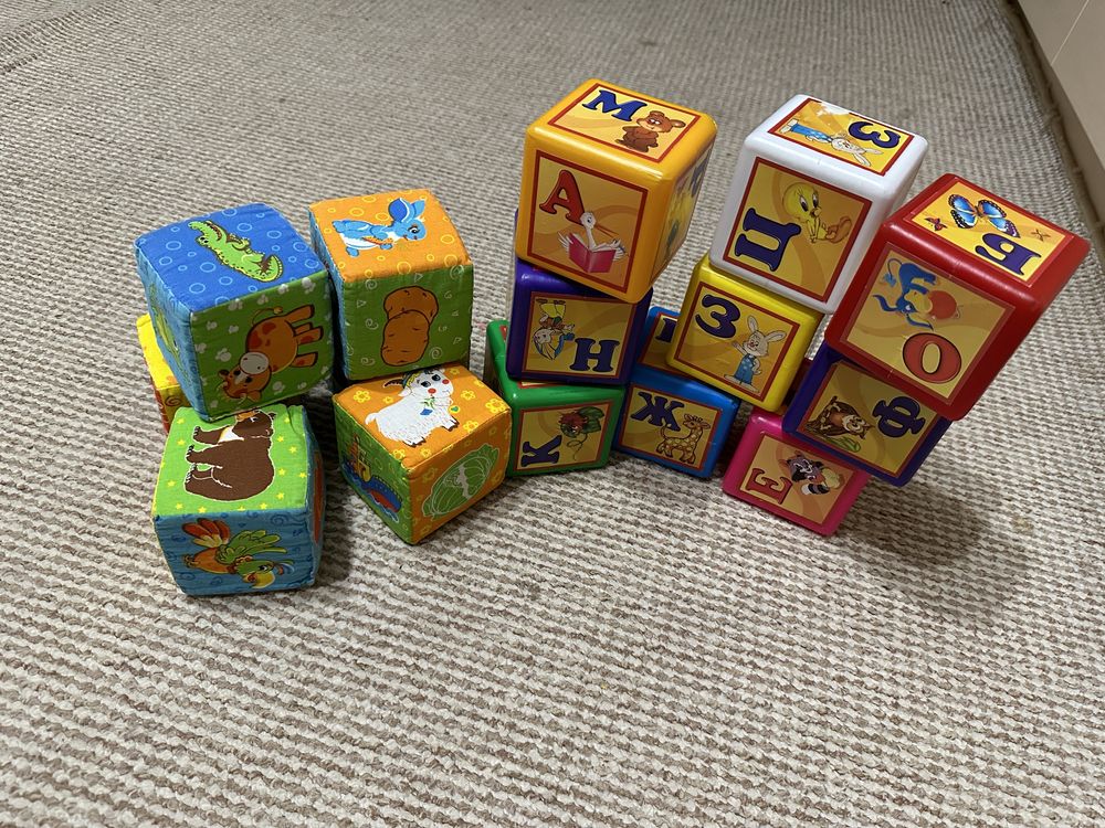 Кубики дитячі мʼягкі та поастмкові