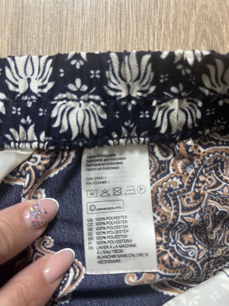 H&M wzorzyste szorty r 36