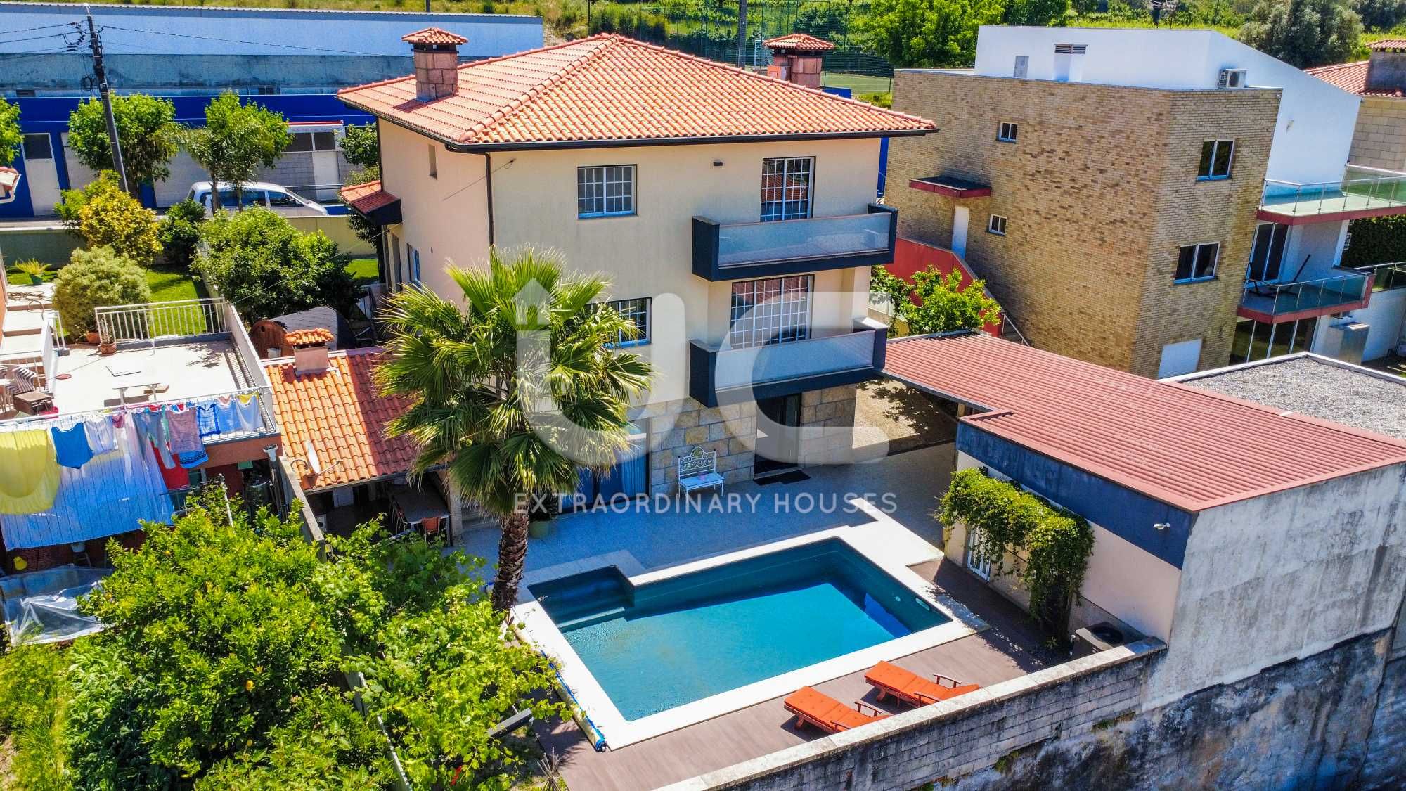 Formidável Moradia T5 com Piscina, Sauna e Vistas – Lomar, Braga